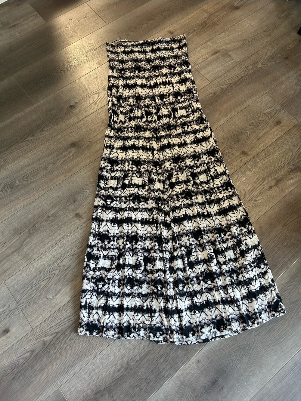 Black & White Tie-Dye Maxi Skirt